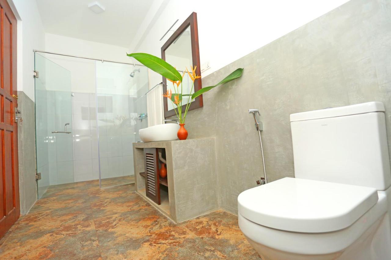Villa Peacock Walahanduwa Exterior foto